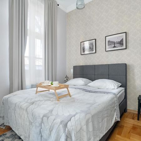 Przytulne Studia Very Berry W Poznaniu Blisko Parku By Noclegi Renters Eksteriør billede