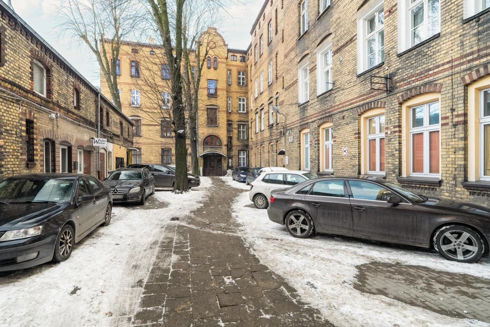Przytulne Studia Very Berry W Poznaniu Blisko Parku By Noclegi Renters Eksteriør billede