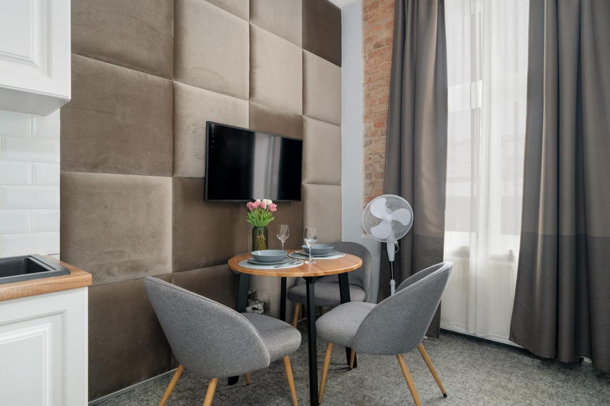 Przytulne Studia Very Berry W Poznaniu Blisko Parku By Noclegi Renters Eksteriør billede